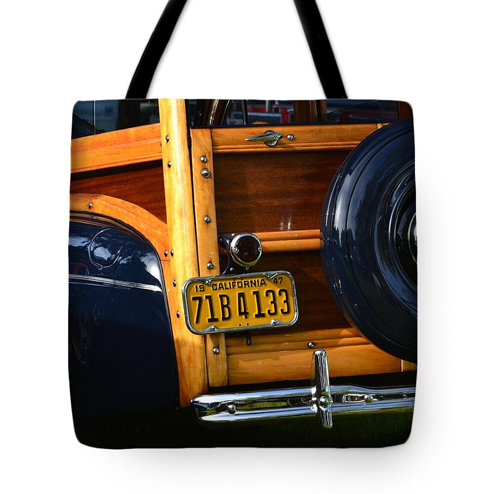  Tote Bag featuring the photograph Woodie by Dean Ferreira