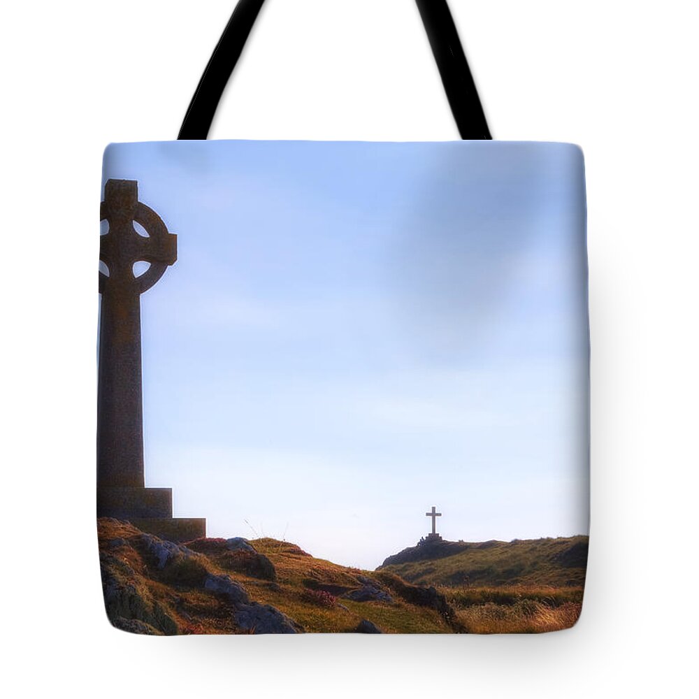 Ynys Llanddwyn Tote Bag featuring the photograph Ynys Llanddwyn - Wales #6 by Joana Kruse