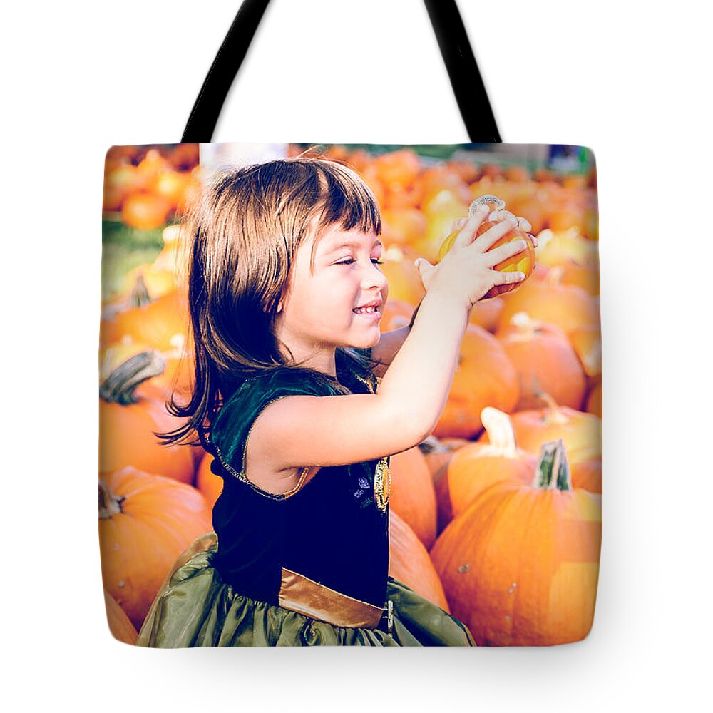 Child Tote Bag featuring the photograph 6948 by Teresa Blanton