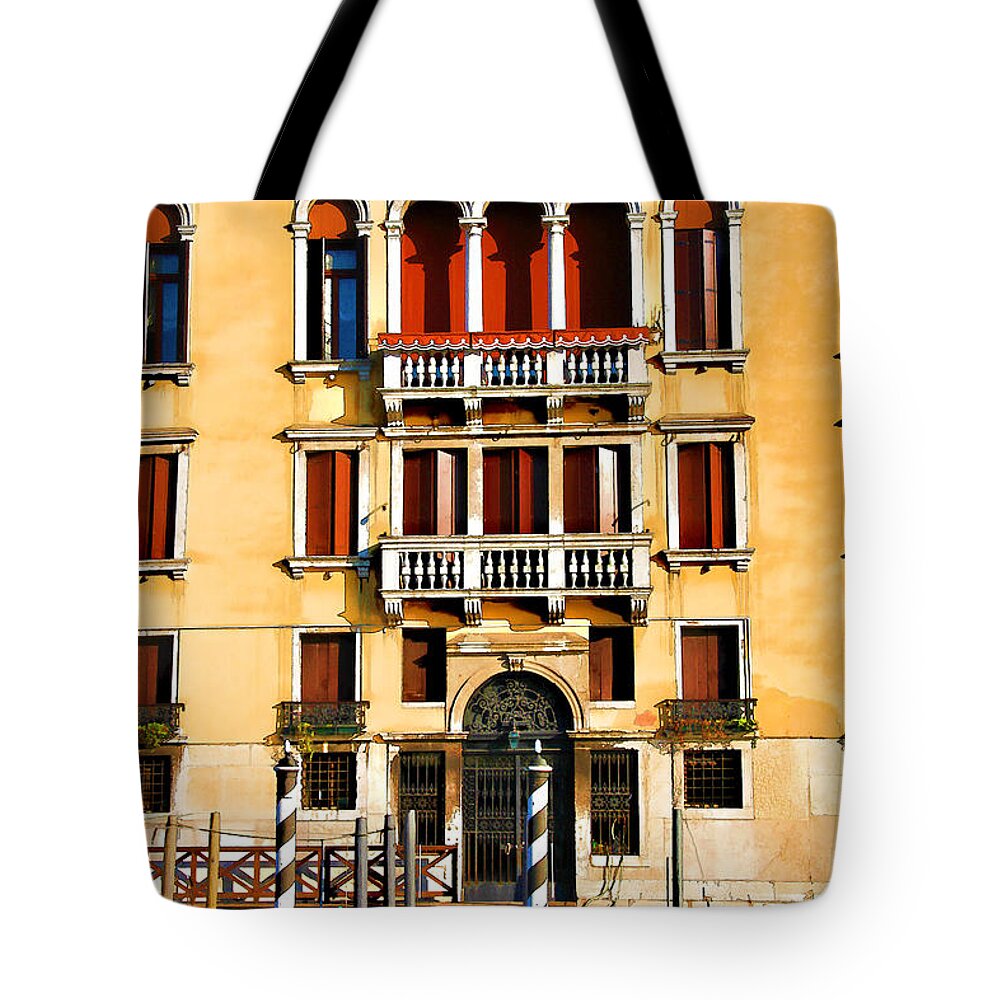 Venice Tote Bag featuring the photograph Venice - Untitled #7 by Brian Davis