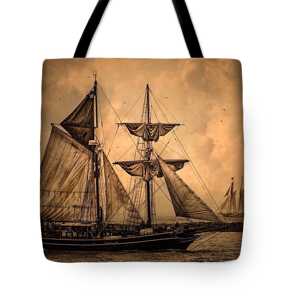  Tote Bag featuring the photograph Instagram Photo #821443932628 by Dale Kincaid