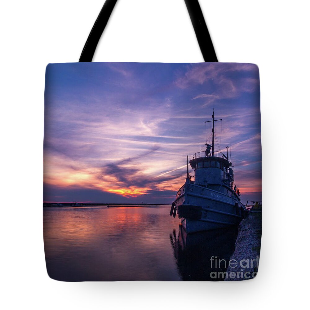 Water Tote Bag featuring the photograph A Tugboat Sunset by Rod Best
