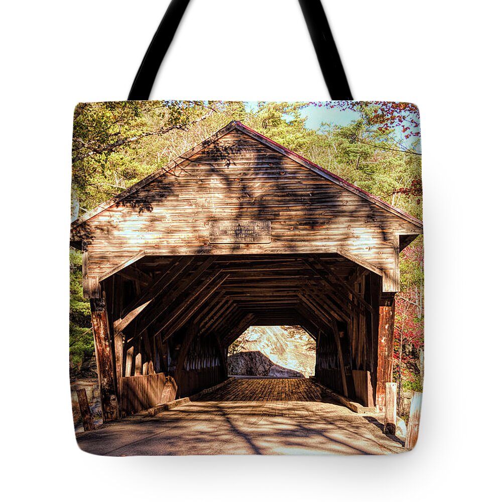 Albany Covered Bridge Tote Bag featuring the photograph Albany covered bridge by Jeff Folger