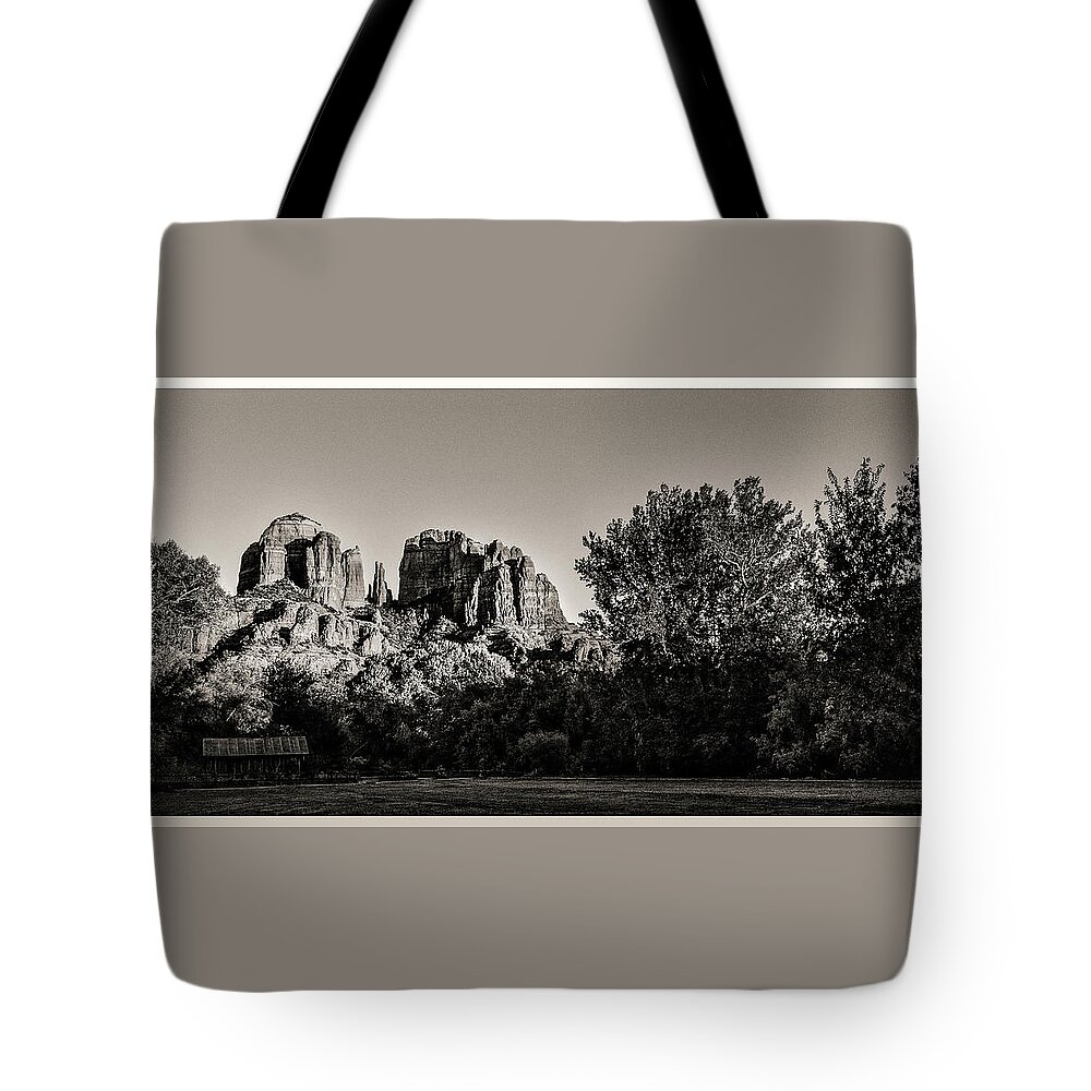 Sedona Tote Bag featuring the photograph An Iconic View - Cathedral Rock by John Roach