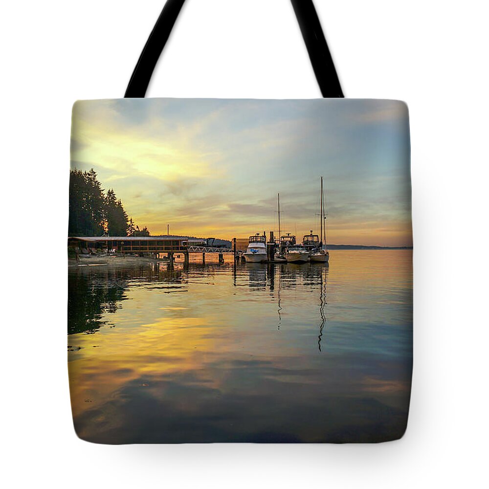 Beach Tote Bag featuring the photograph Anniversary Sunset by Ronda Broatch