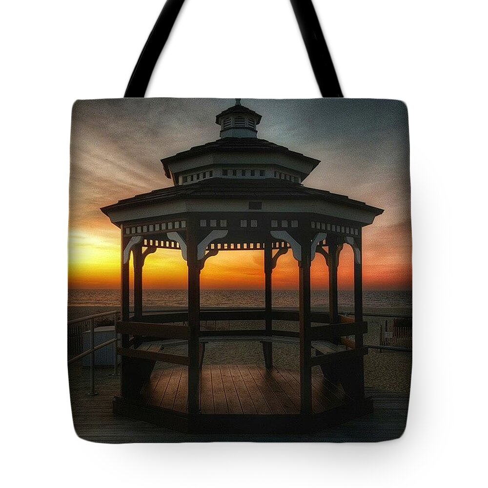 Jersey Shore Tote Bag featuring the photograph Sunrise Sunday by Lauren Fitzpatrick