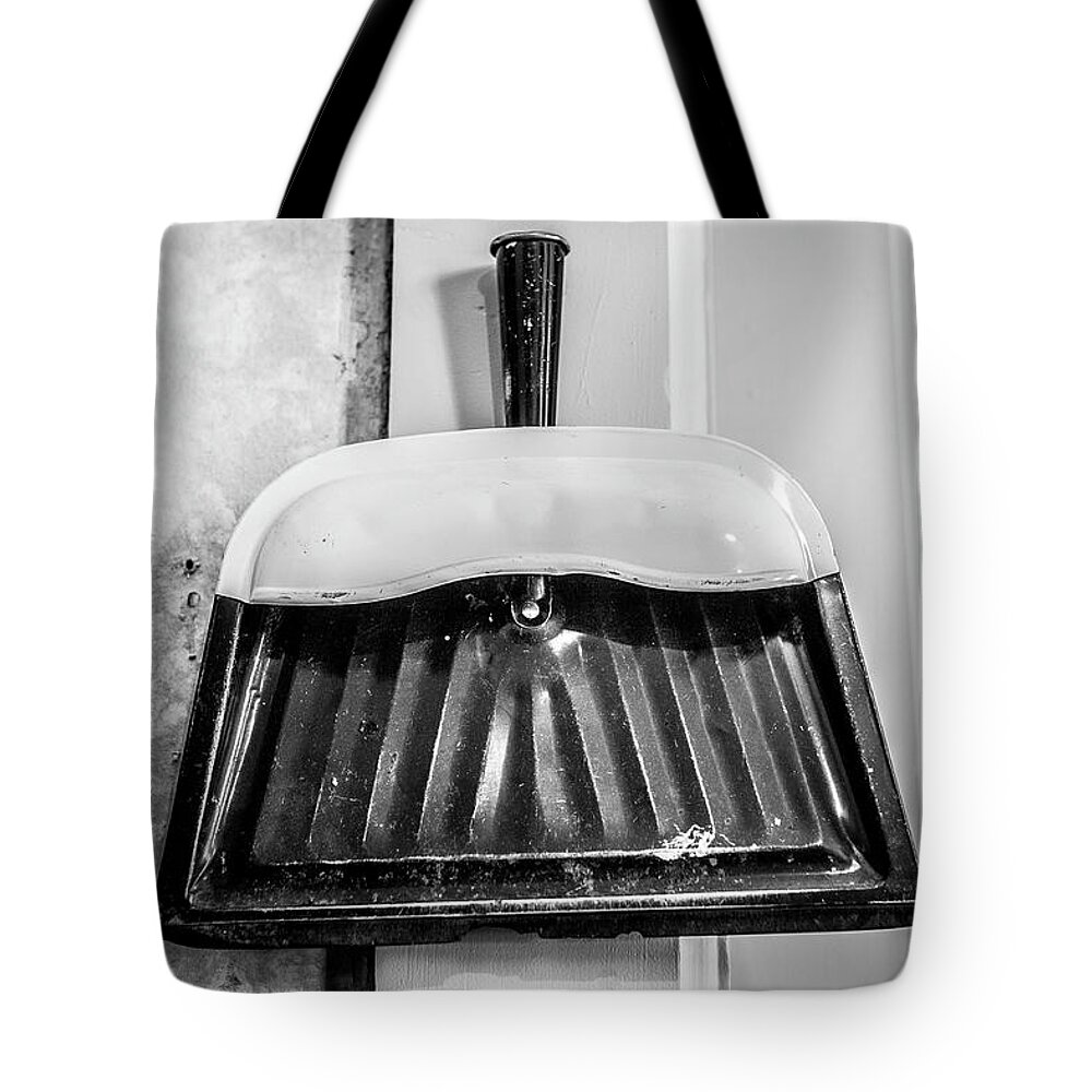 Clean Tote Bag featuring the photograph Antique Dust Pan 1 by Marilyn Hunt
