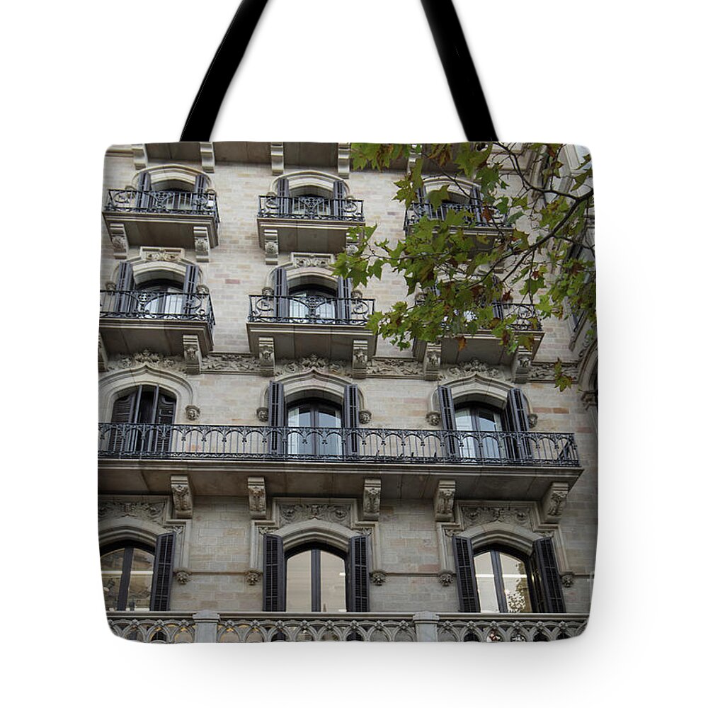  Barcelona Tote Bag featuring the photograph Barcelona Architecture 2 by Chuck Kuhn