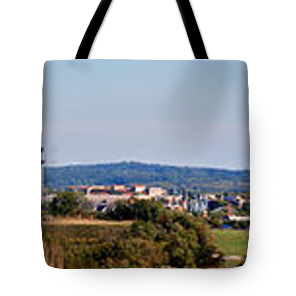 Hershey Pa Tote Bag featuring the photograph Behind Pats Hill by Mark Dodd