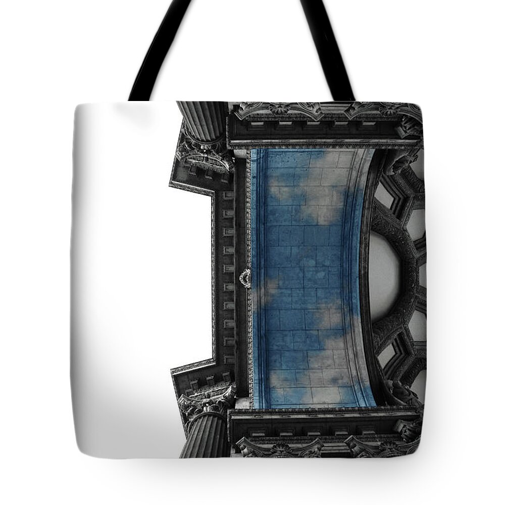 San Francisco Tote Bag featuring the photograph Blue skies in San Francisco by Emme Pons