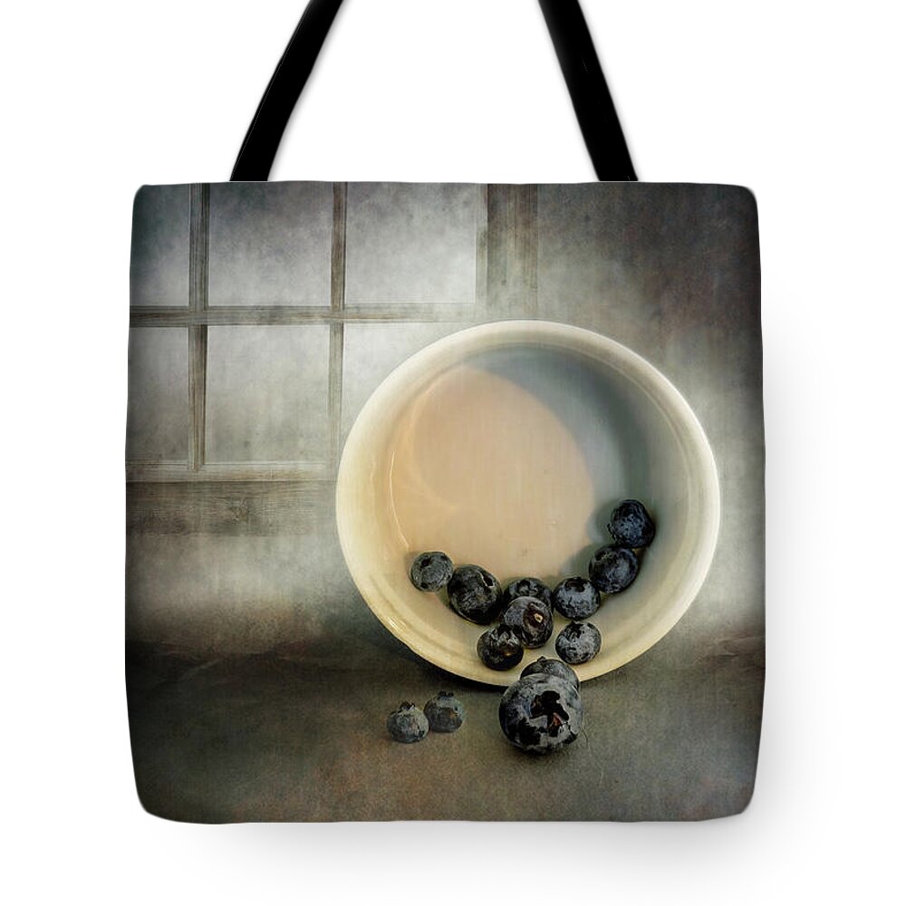 Blueberry Tote Bag featuring the photograph Blueberry Sky by John Anderson
