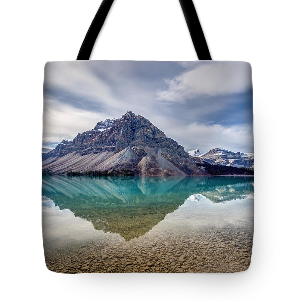5dsr Tote Bag featuring the photograph Bow Lake reflection from Num-Ti-Jah Lodge by Pierre Leclerc Photography