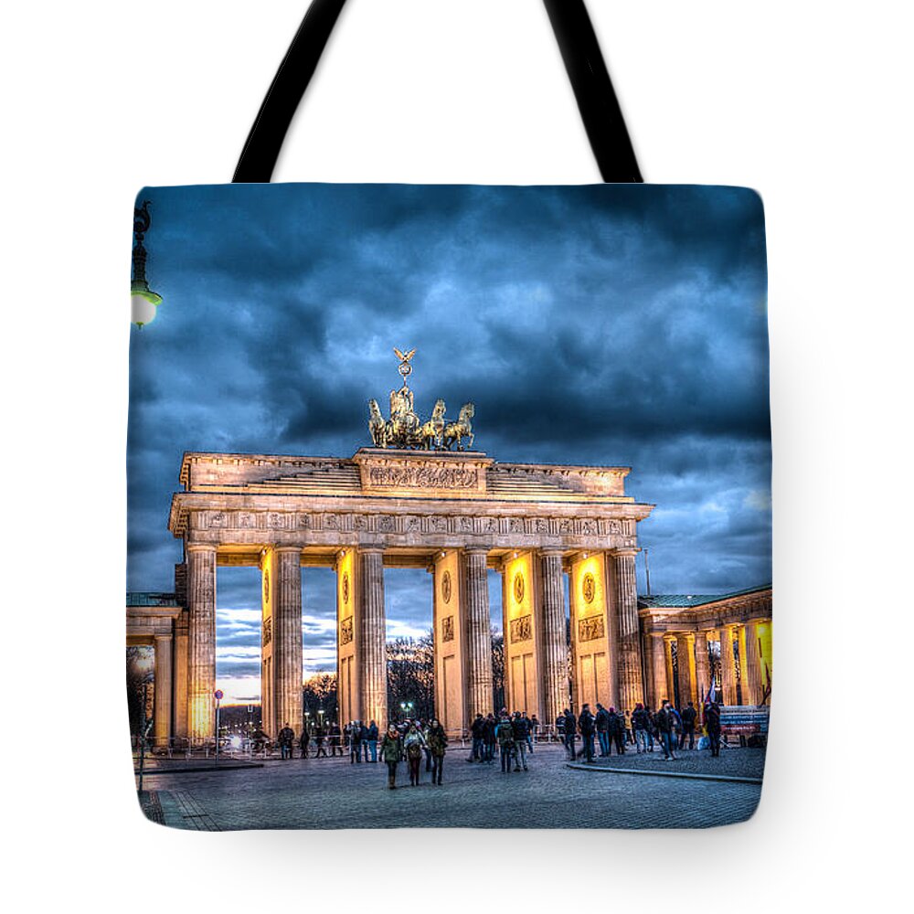 Hdr Tote Bag featuring the photograph Brandenberg Gate by Ross Henton