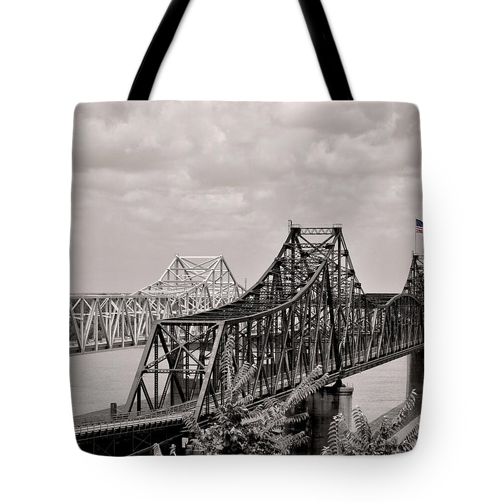 Vicksburg Mississippi Usa Tote Bag featuring the photograph Bridges at Vicksburg Mississippi by Don Spenner