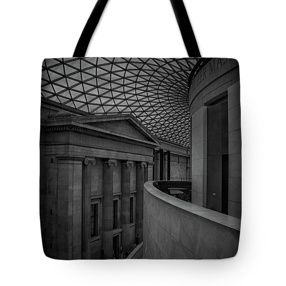 London Tote Bag featuring the photograph British Museum by Martin Newman
