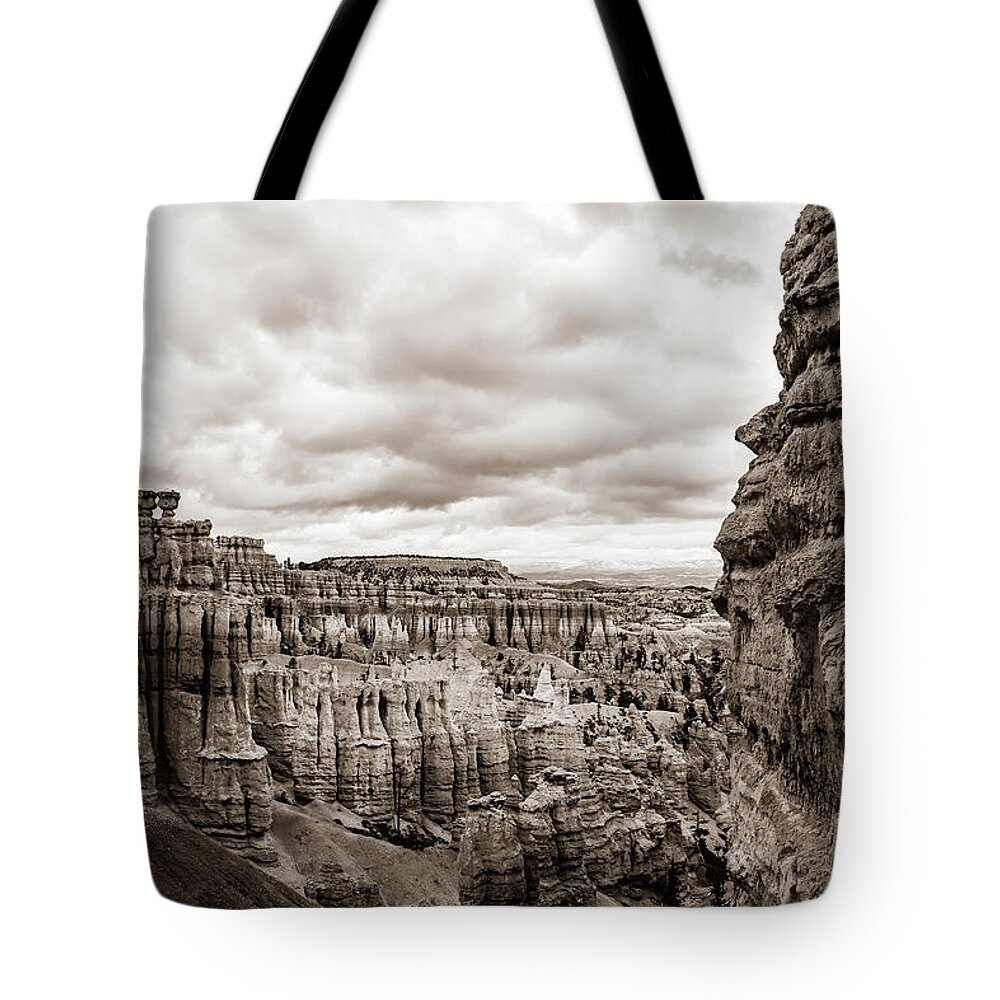 Usa Tote Bag featuring the photograph Bryce Canyon by Alberto Zanoni