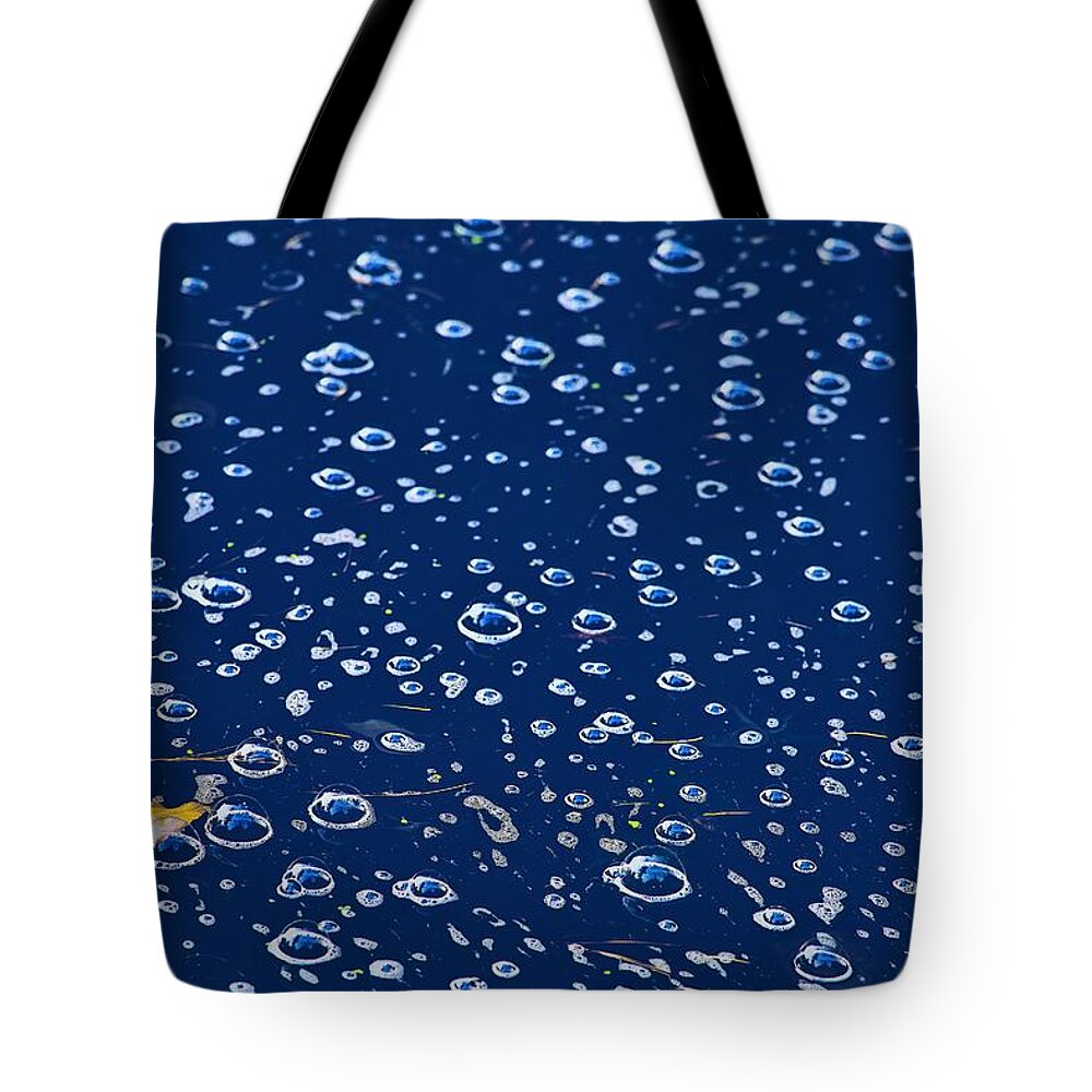 Water Bubbles Tote Bag featuring the photograph Bubbly by Gene Garnace