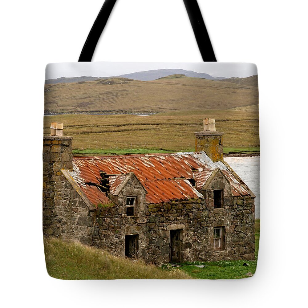 House Tote Bag featuring the photograph Callanai Homestead by Michaela Perryman