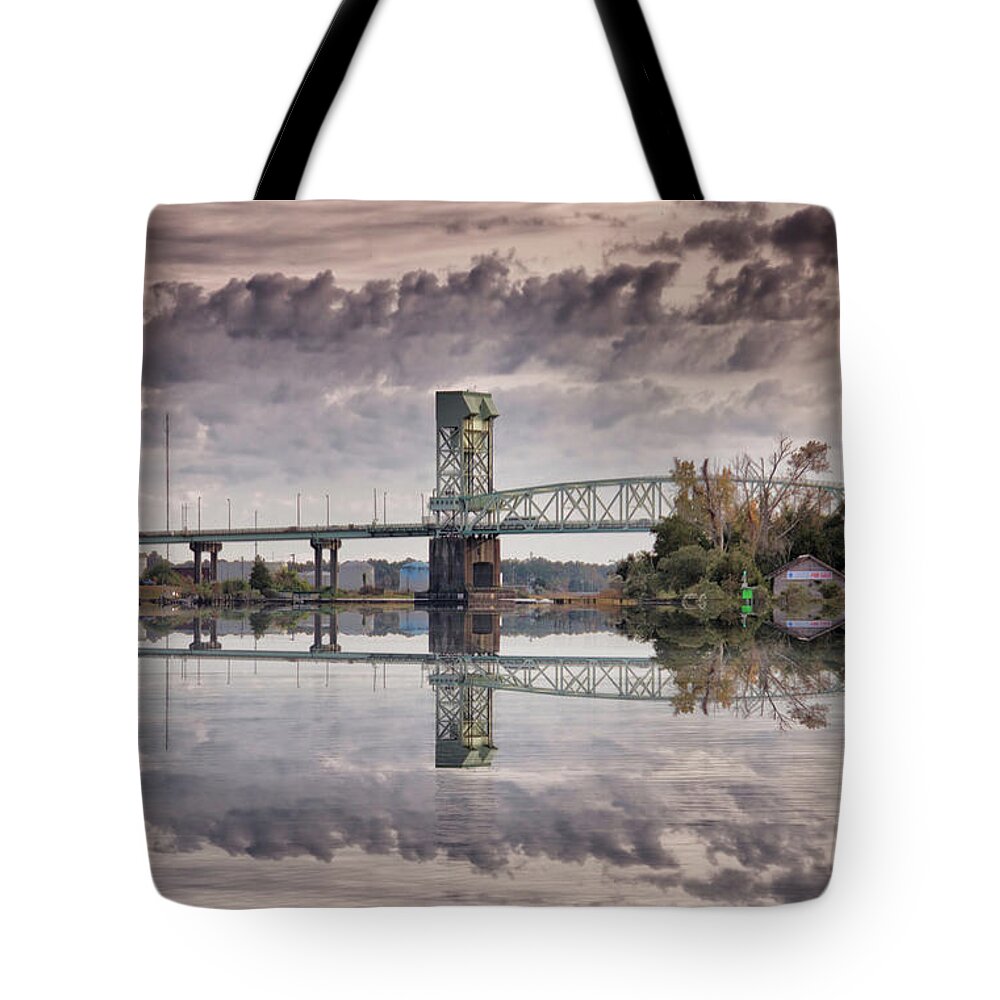 Wilmington Print Tote Bag featuring the photograph Cape Fear Crossing by Phil Mancuso