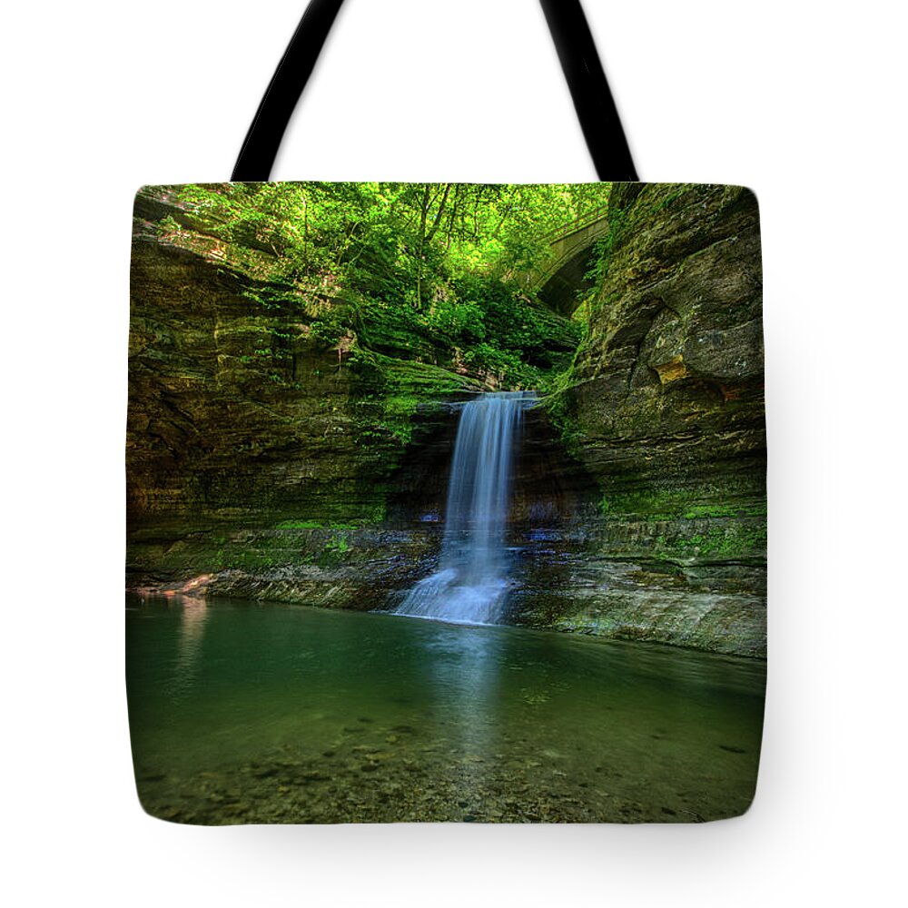 Starved Rock State Park Tote Bags