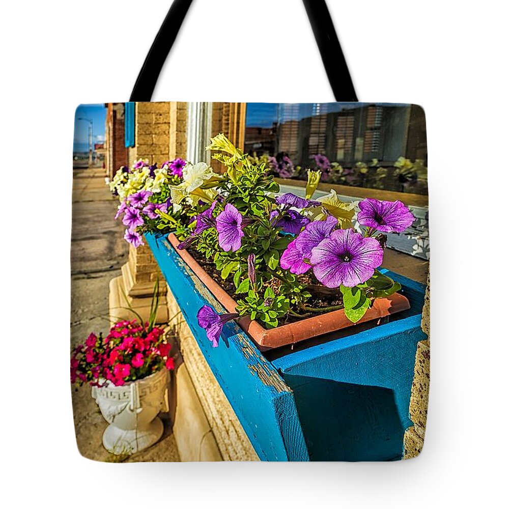Summer Tote Bag featuring the photograph Celebrate by Steve Sullivan