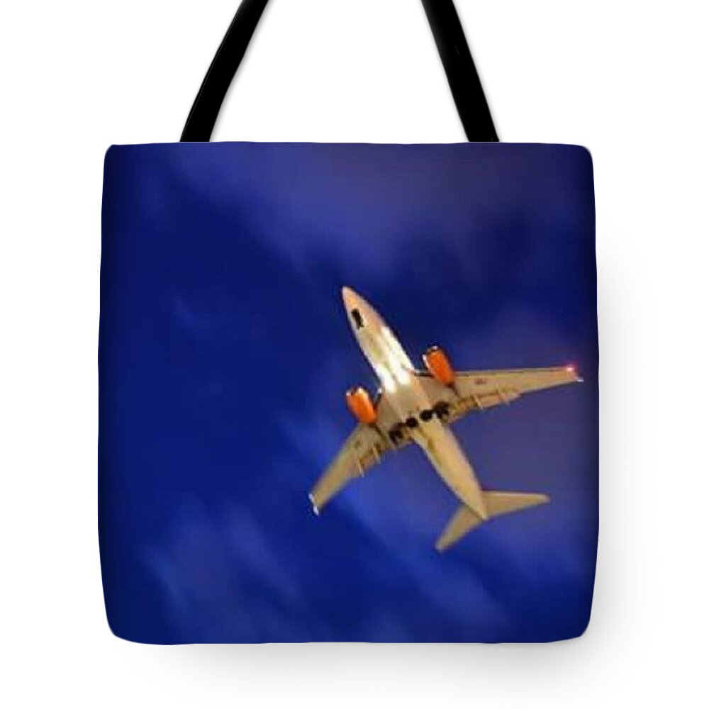 Saopaulobynight Tote Bag featuring the photograph Cgh: Landing Authorized by Carlos Alkmin