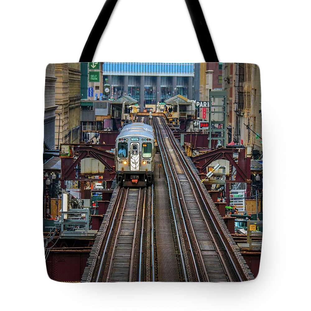 Chicago Tote Bag featuring the photograph Chicago L by Tony HUTSON