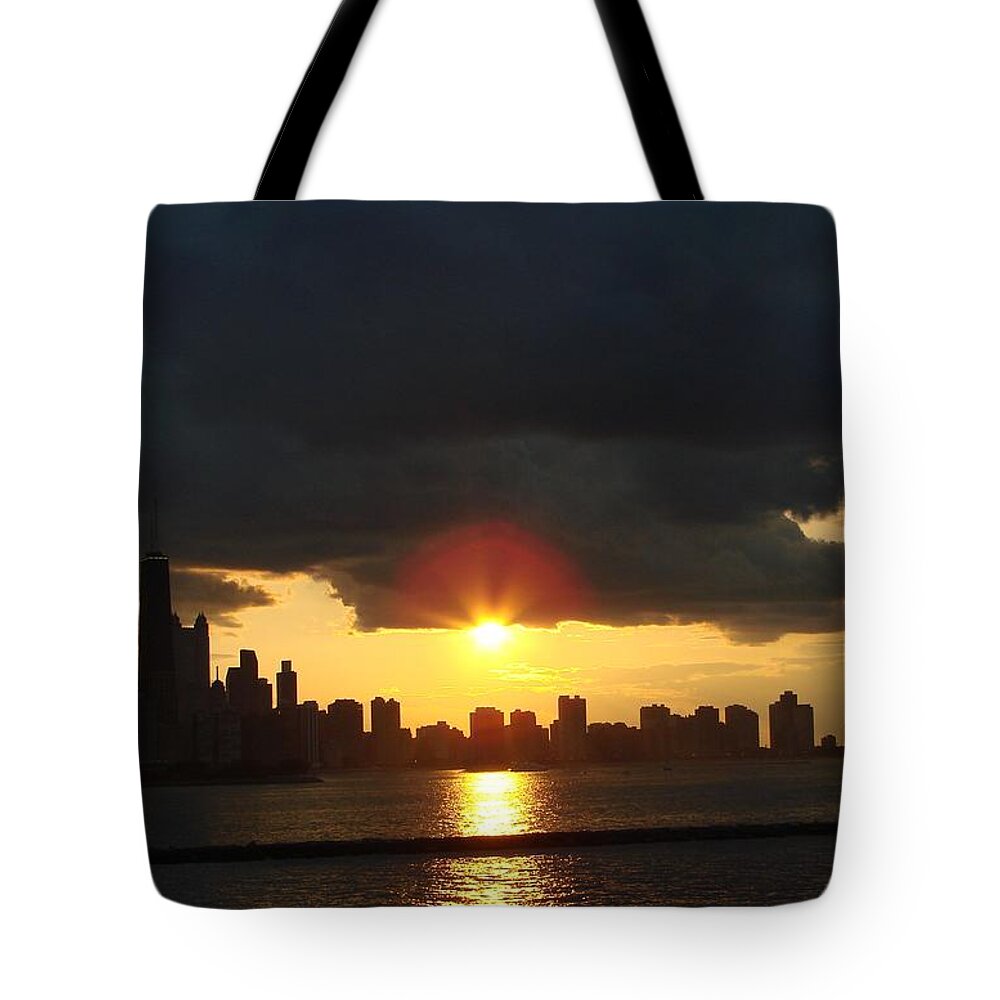 Chicago Tote Bag featuring the photograph Chicago Silhouette by Glory Fraulein Wolfe