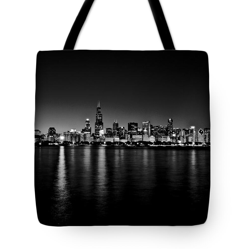 Architecture Tote Bag featuring the photograph Chicago Skyline BnW by Richard Zentner