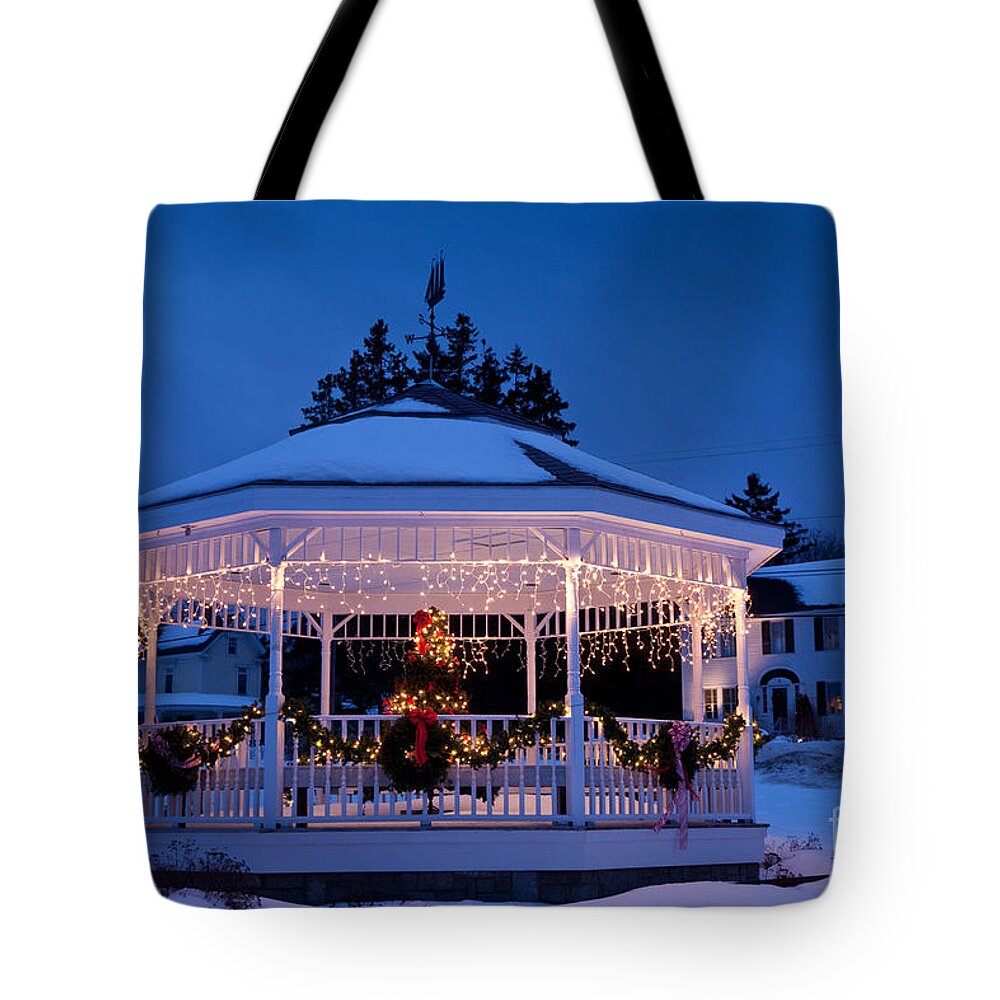 Architecture Tote Bag featuring the photograph Christmas Bandstand by Susan Cole Kelly