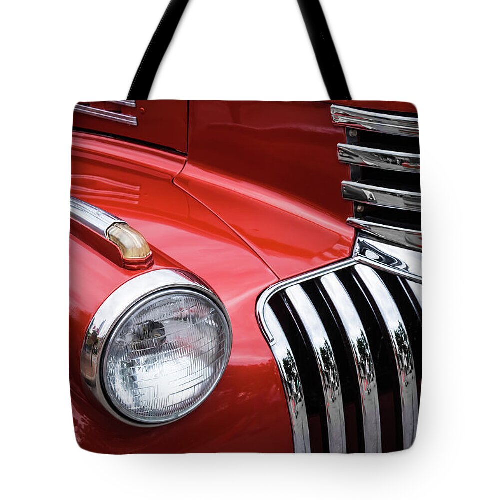 2018 Cruise In Willoughby Tote Bag featuring the photograph Chrome by Stewart Helberg