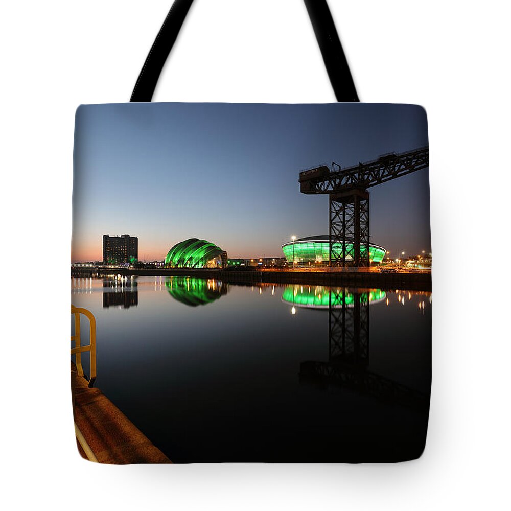 Clyde Auditorium Tote Bag featuring the photograph City Twilight by Grant Glendinning
