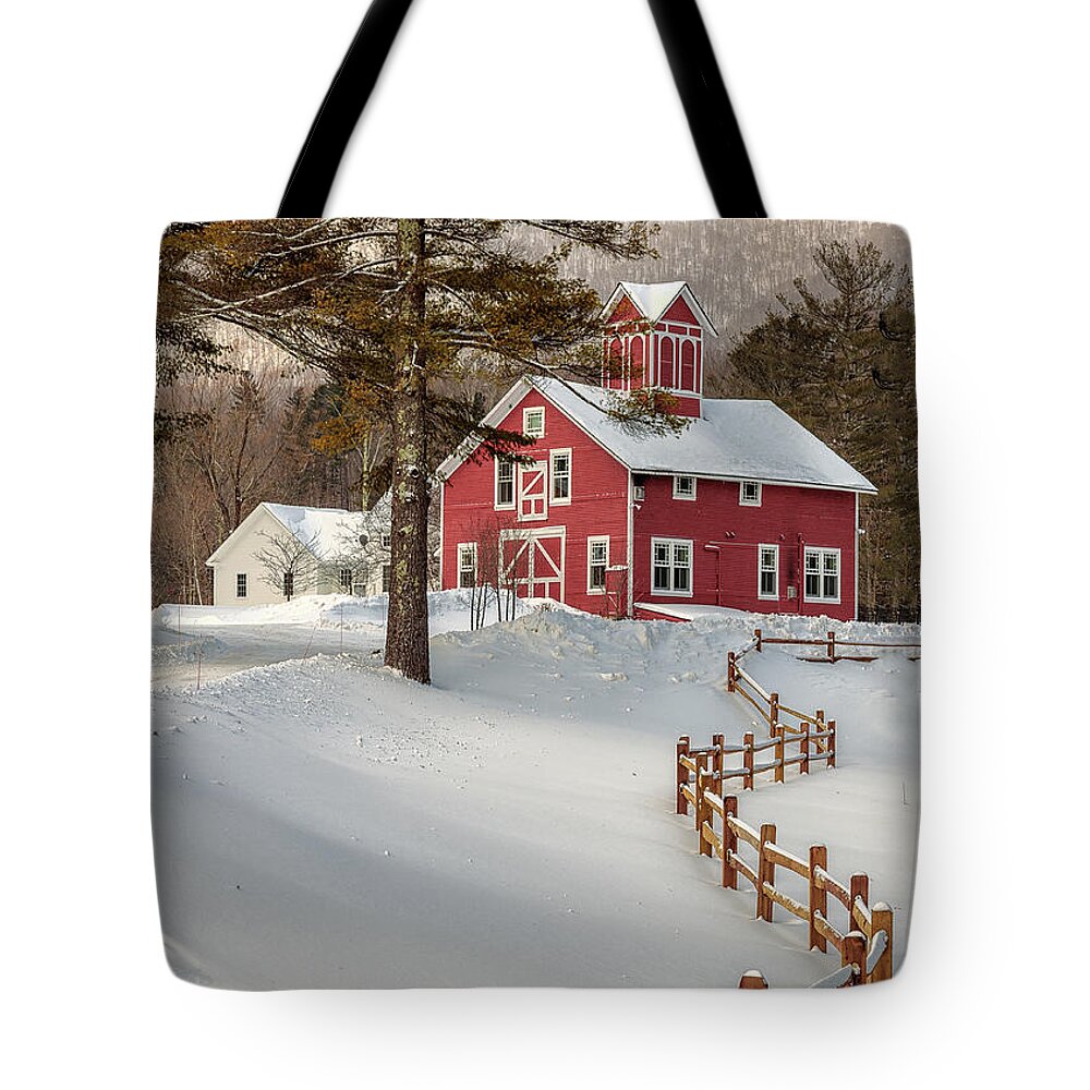 Barn Tote Bag featuring the photograph Classic Vermont Barn by Rod Best