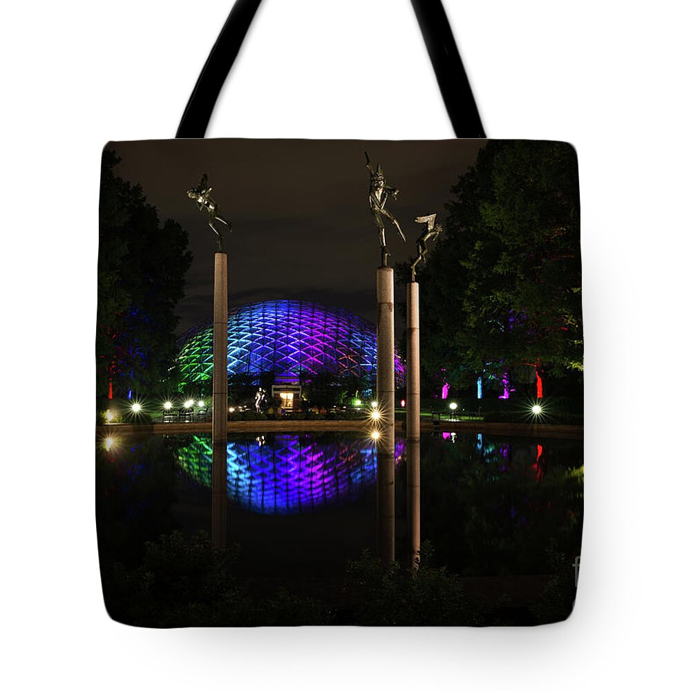 Climatron Tote Bag featuring the photograph Climatron 2017 by Andrea Silies