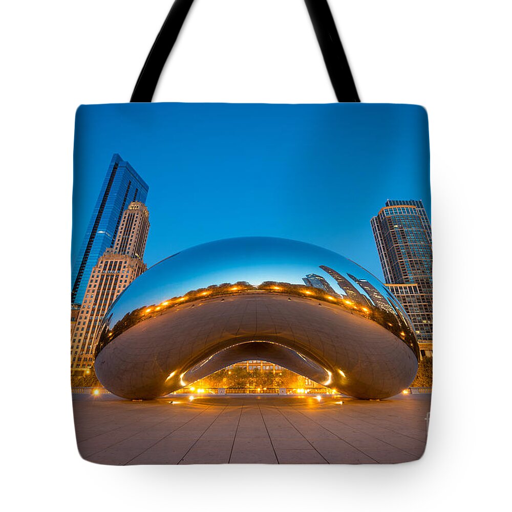 Cloud Gate Tote Bag featuring the photograph Cloud Gate Chicago by Michael Ver Sprill