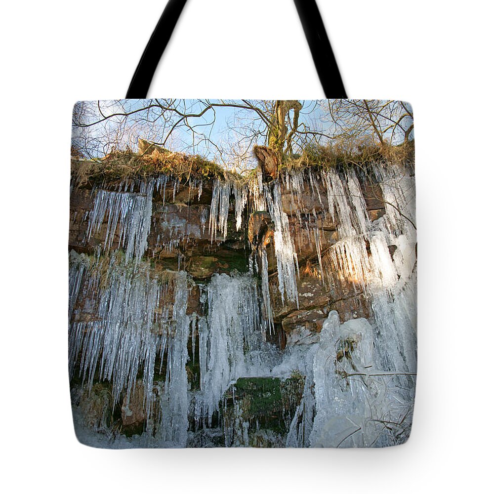 Cold Tote Bag featuring the photograph Cold Day In The Valley 3 by David Birchall