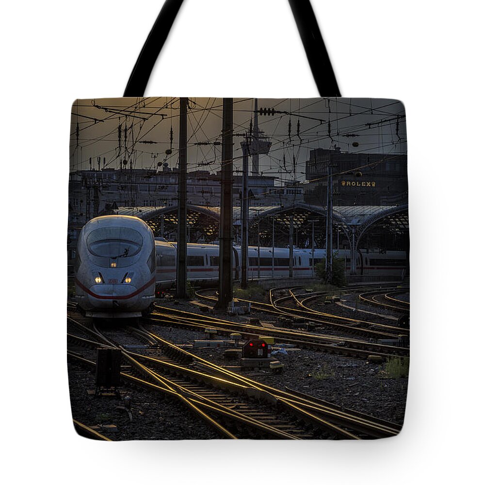 Deutsche Tote Bag featuring the photograph Cologne Central Station by Pablo Lopez
