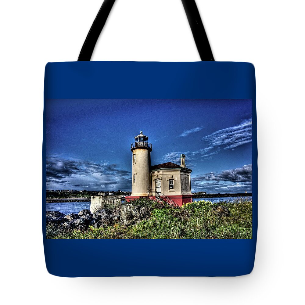 Coquille River Lighthouse Tote Bag featuring the photograph Coquille River Lighthouse by Thom Zehrfeld