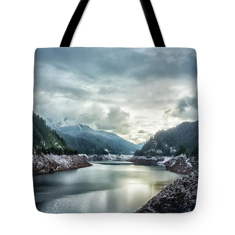 Cougar Reservoir Tote Bag featuring the photograph Cougar Reservoir on a Snowy Day by Belinda Greb