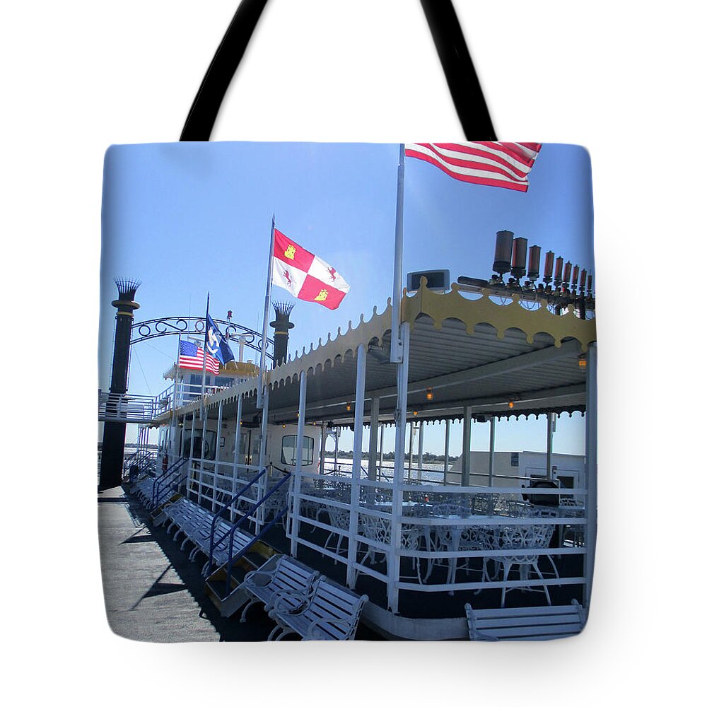 Paddlewheeler Tote Bag featuring the photograph Creole Queen by Randall Weidner