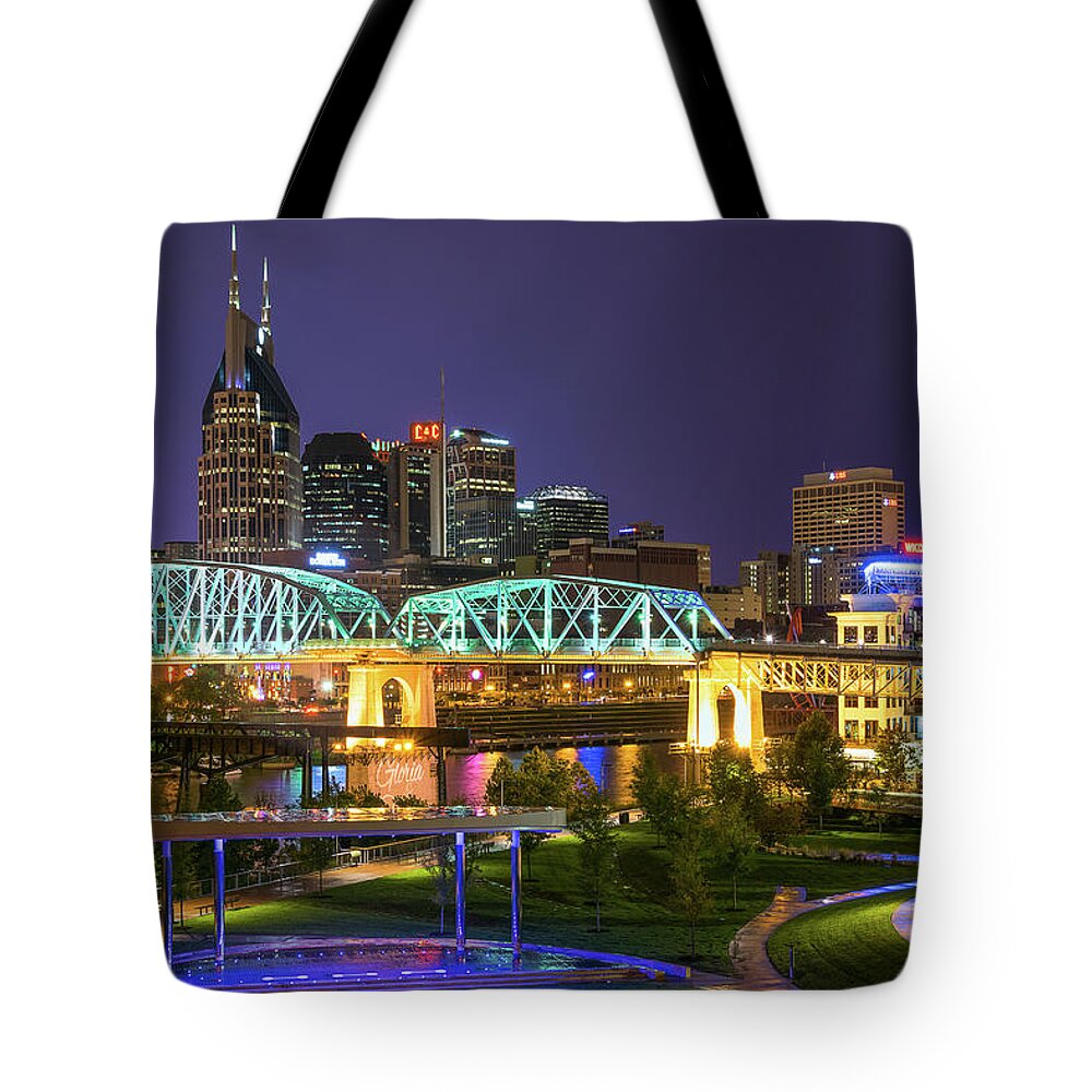 2014 Tote Bag featuring the photograph Cumberland Park Reflections by Kenneth Everett