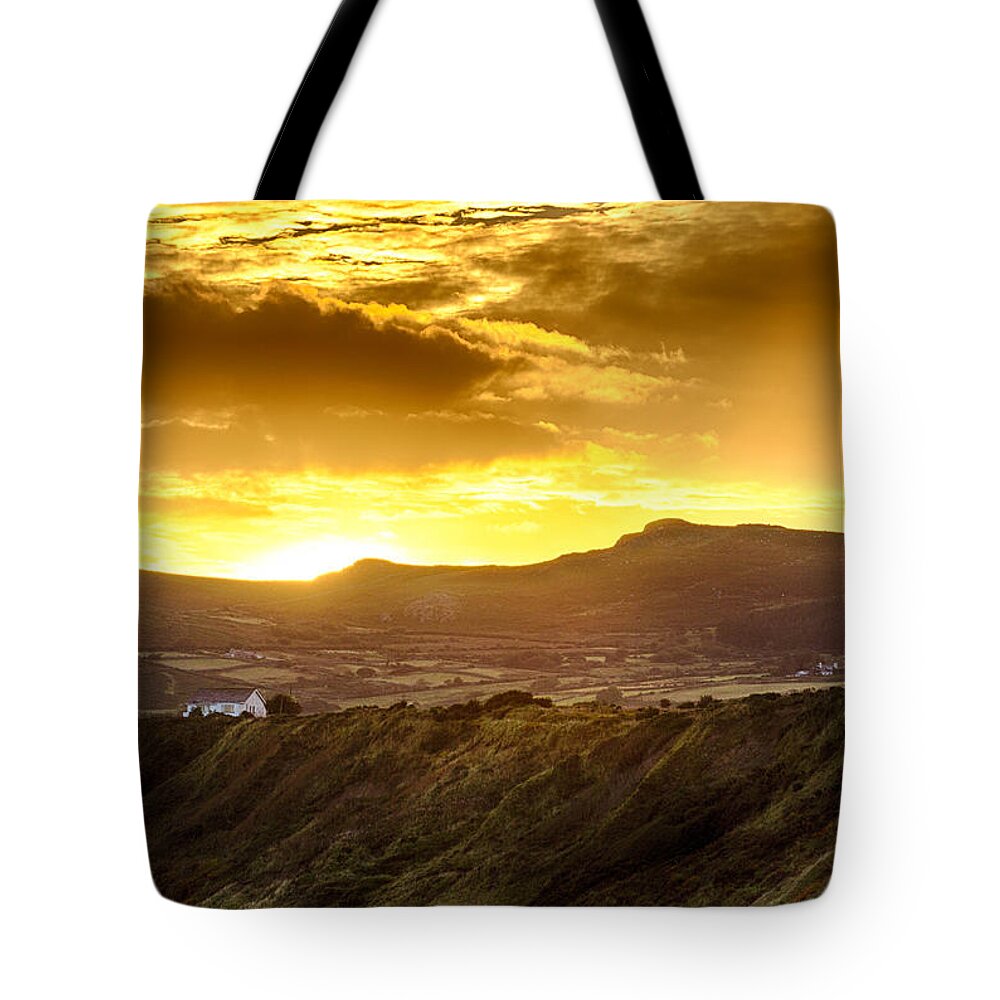 Bay Tote Bag featuring the photograph Dawn over the Mountains by Leah Palmer