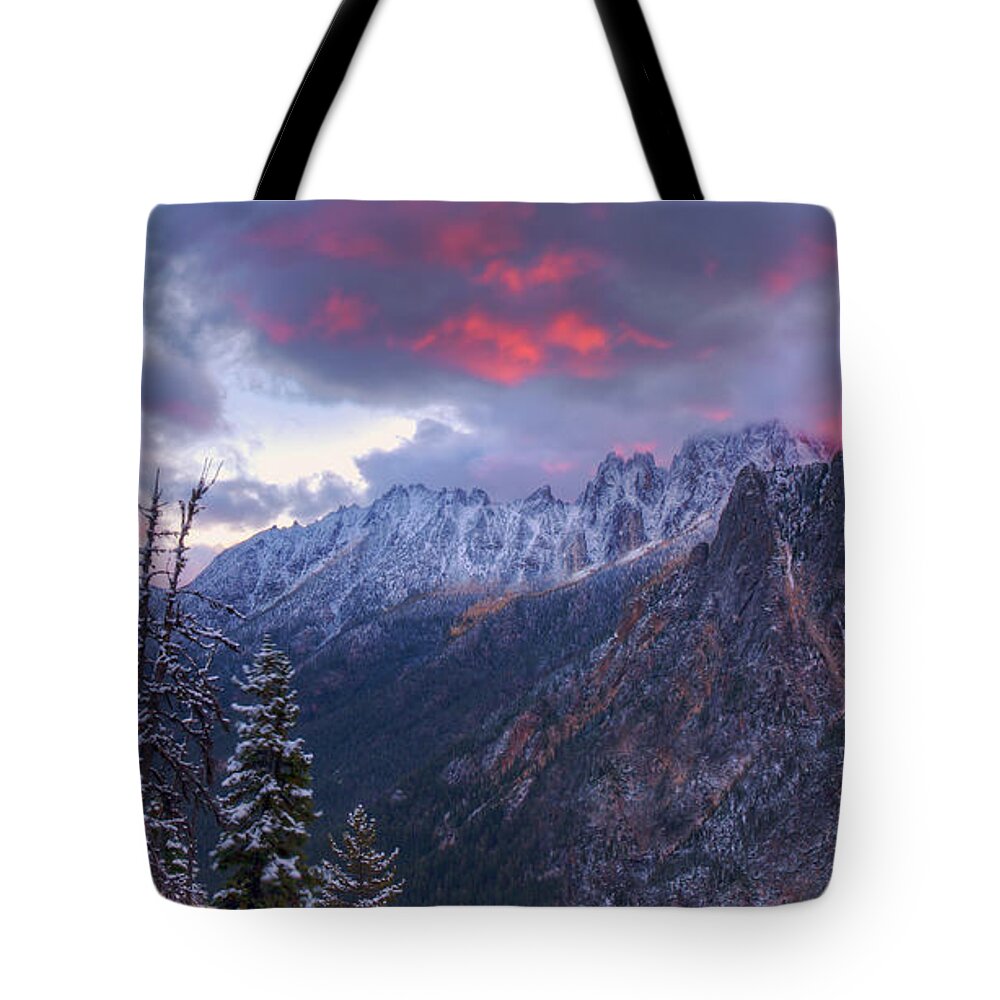 North Cascades Tote Bag featuring the photograph Daybreak by Judi Kubes