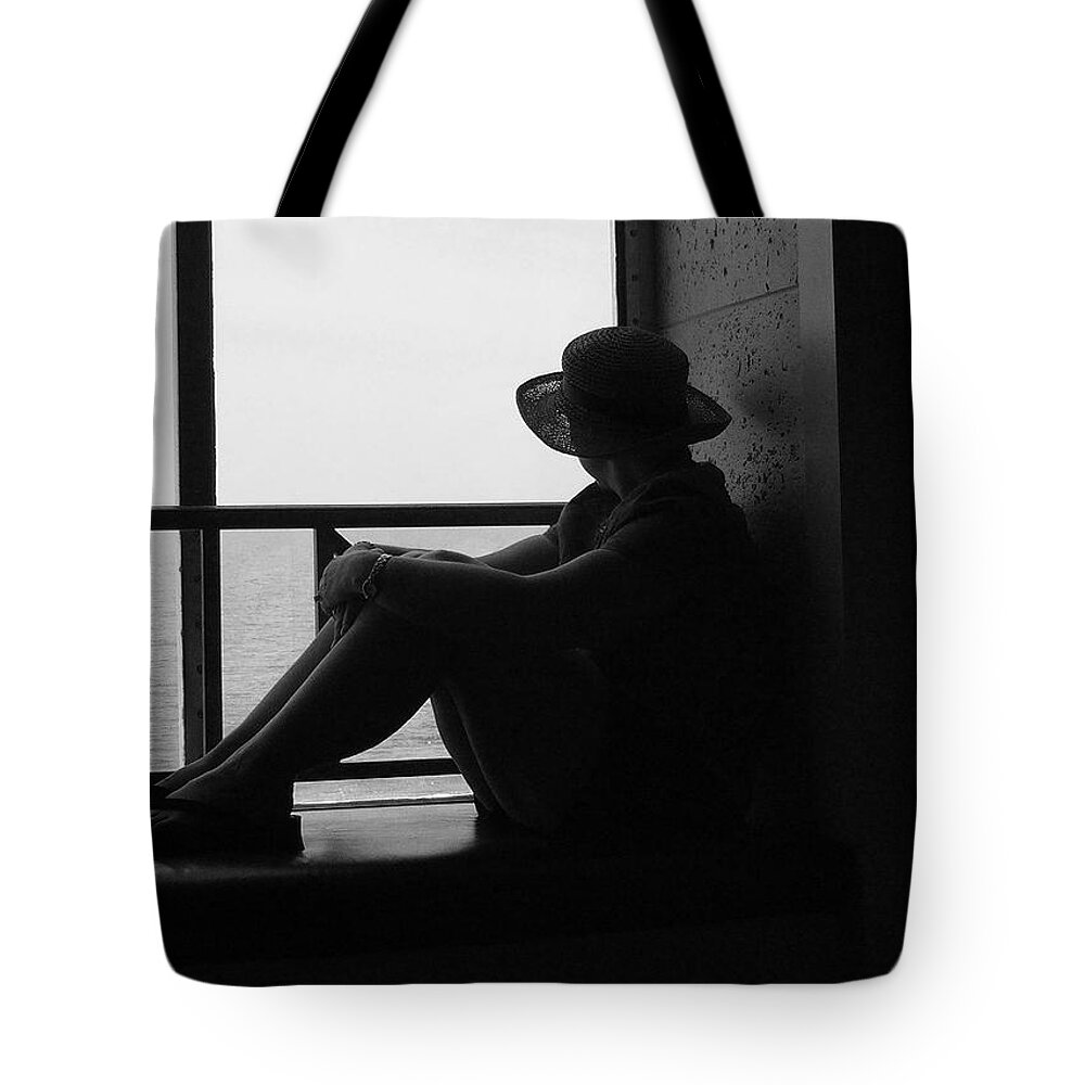 Black And White Tote Bag featuring the photograph Daydreaming by Robert Meanor