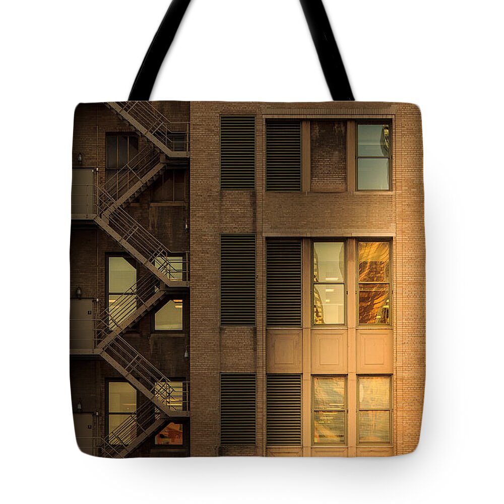 Chicago Tote Bag featuring the photograph Days End in the City by Joni Eskridge