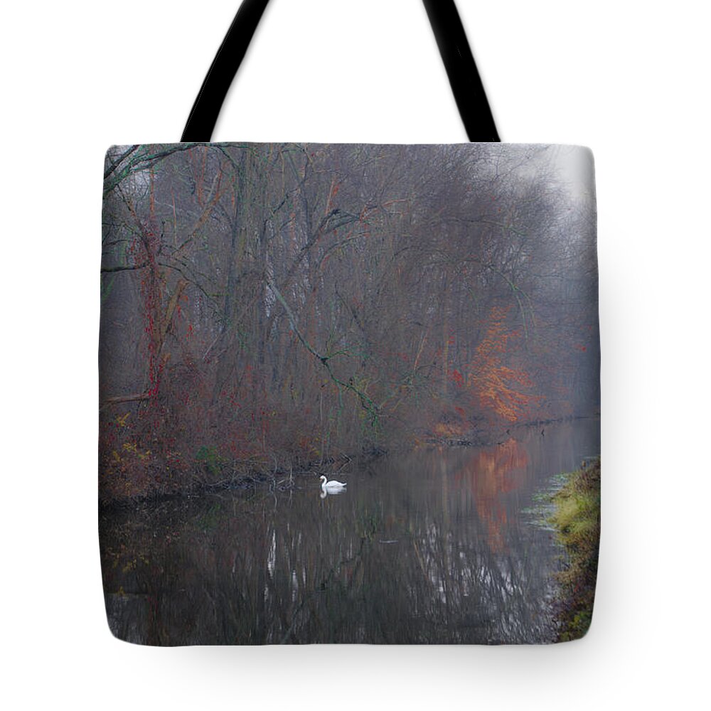 Delaware Tote Bag featuring the photograph Delaware Canal - Washingtons Crossing Pennsylvania by Bill Cannon