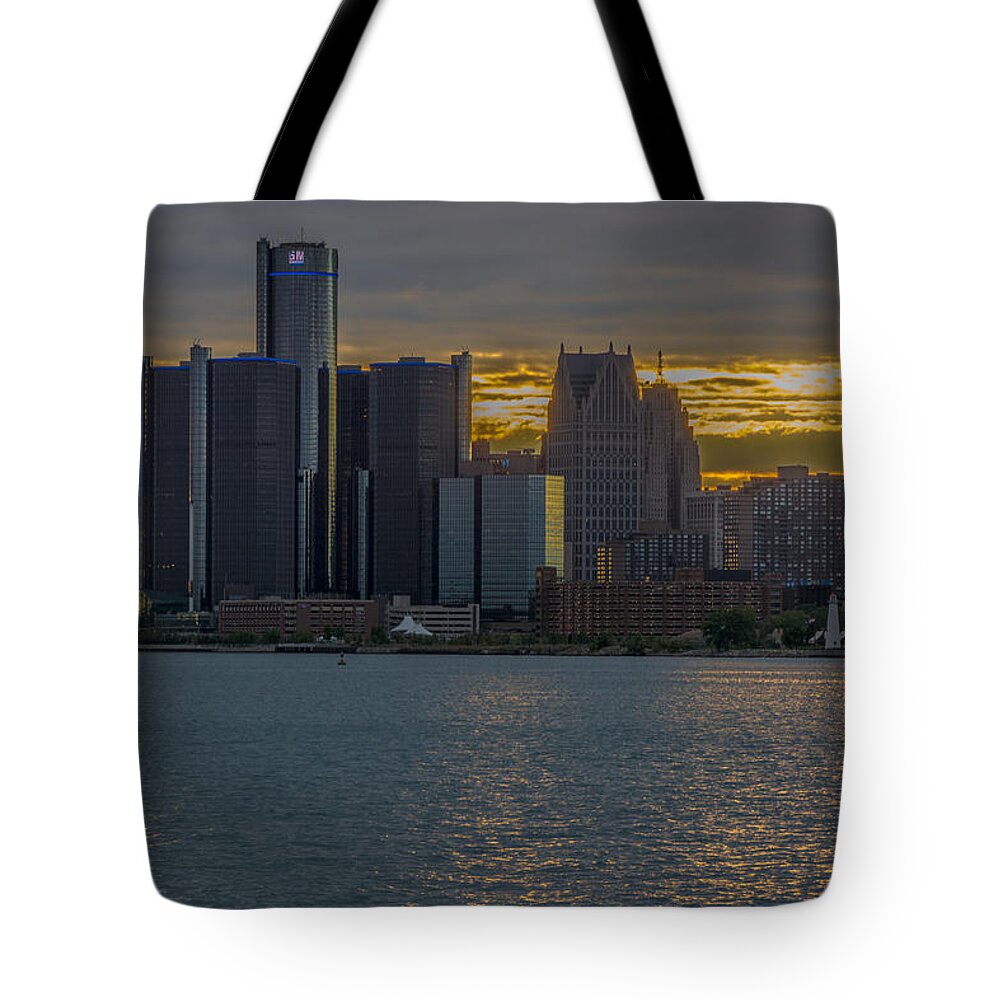Detroit Tote Bag featuring the photograph Detroit Versus Everybody by Pravin Sitaraman