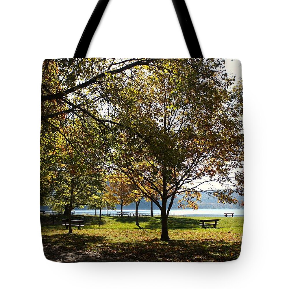 Devil's Lake State Park Tote Bag featuring the photograph Devils Lake by Veronica Batterson