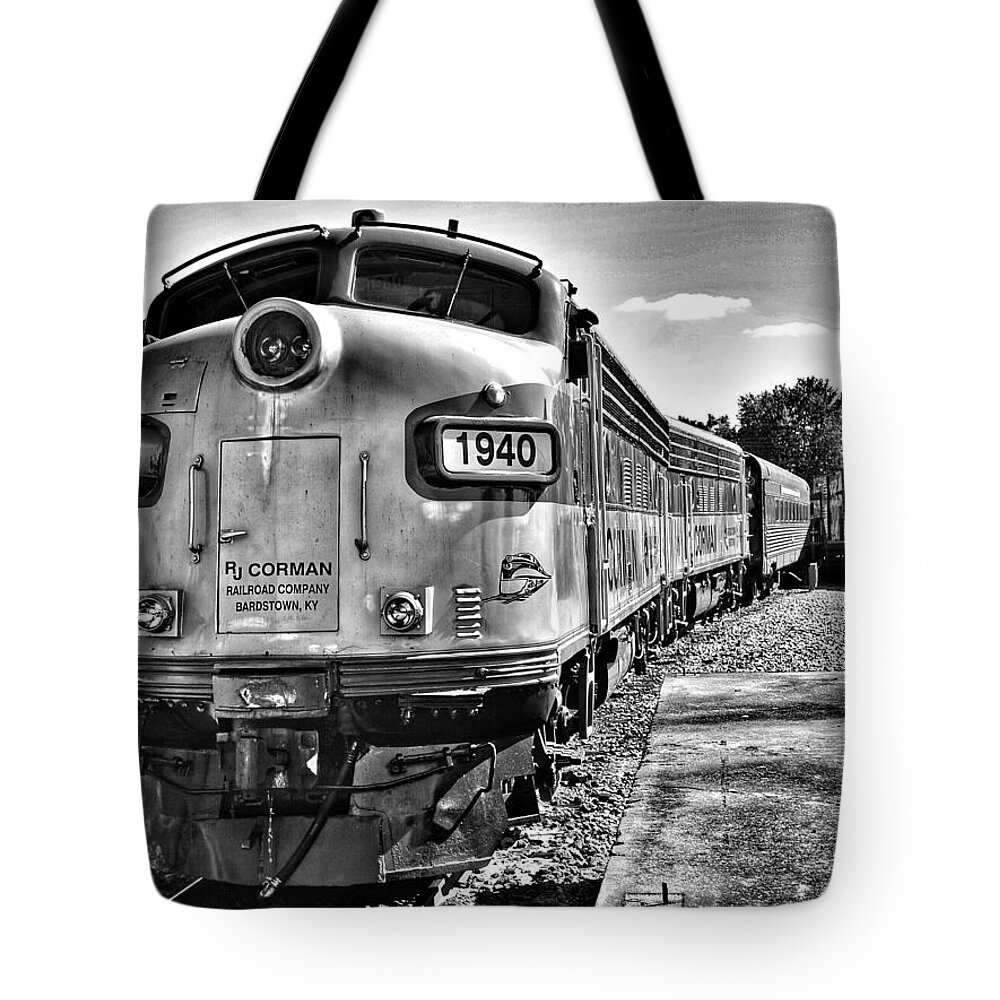 Train Tote Bag featuring the photograph Dinner Train by Joseph Caban