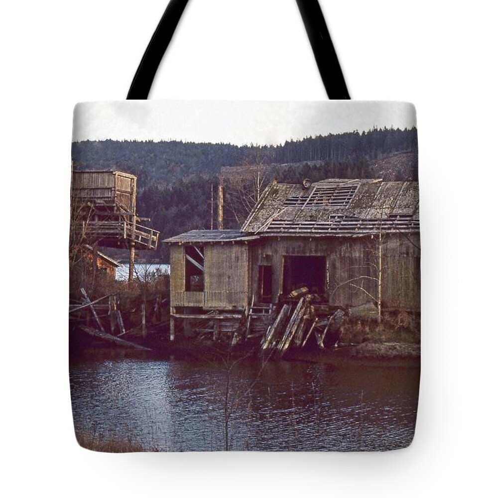  Tote Bag featuring the photograph Discovery Bay Mill by Laurie Stewart